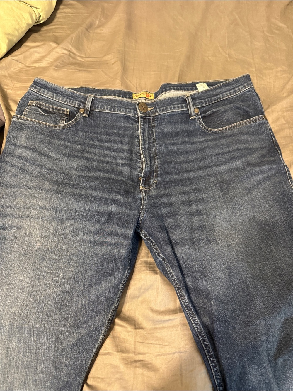 Wrangler Men's Bootcut Jeans in Medium Blue Denim 42x32